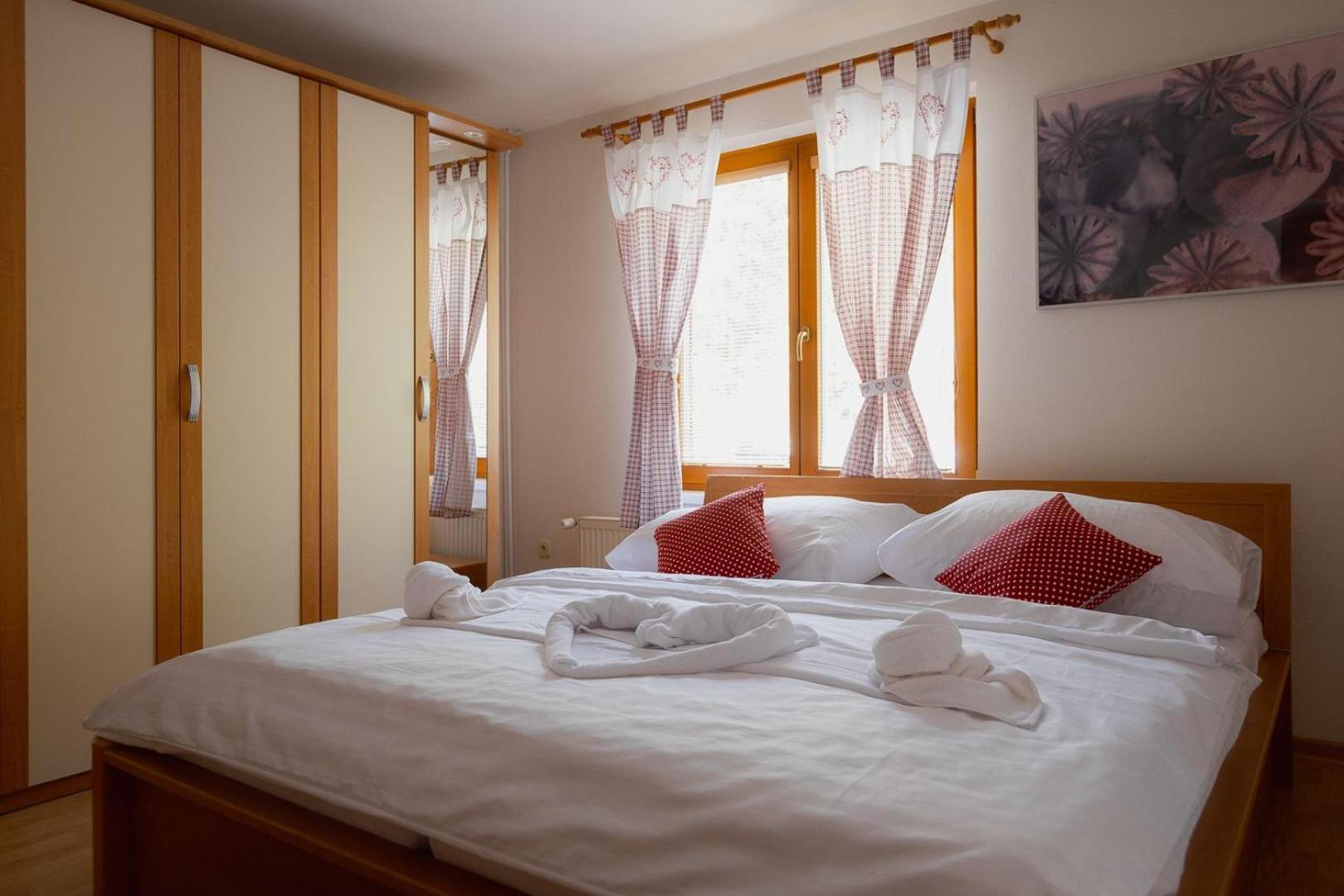 Penzión Slnečný dvor Zázrivá Exterior foto